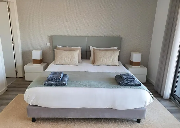 Peter Townhouse Nazaré